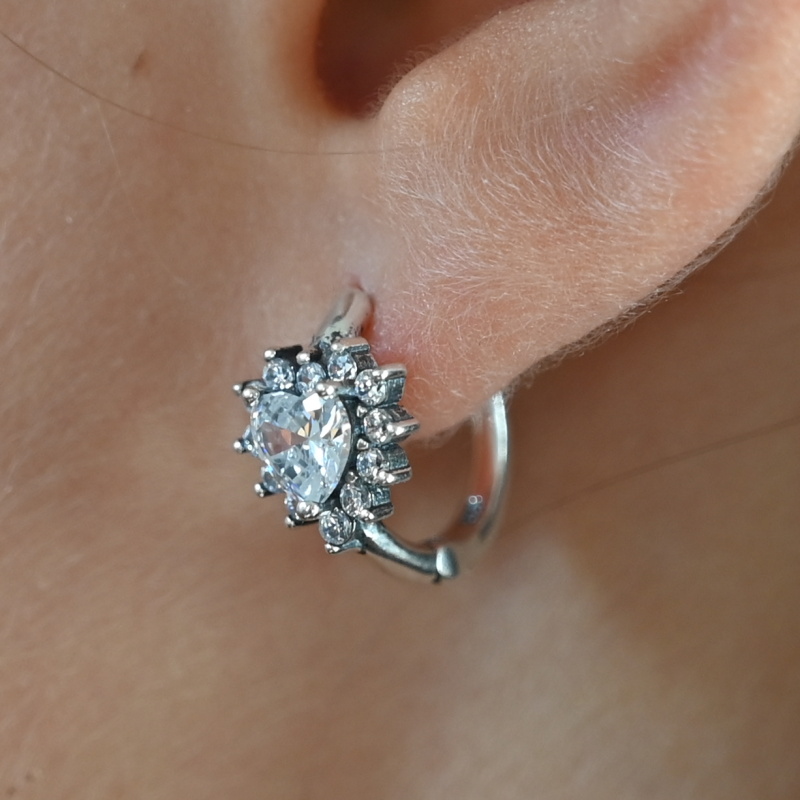 Vorlové Šperky, Stříbrné náušnice srdce bílé zirkony, N272