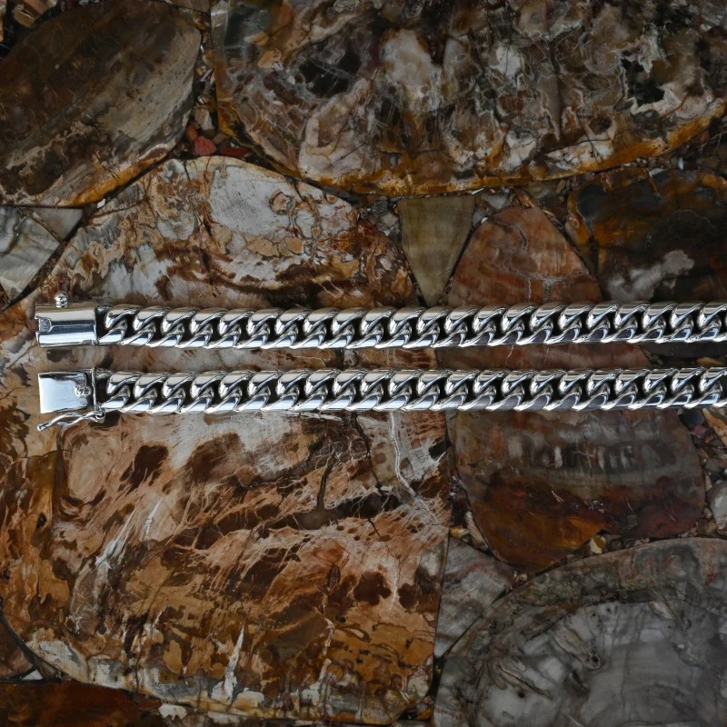 Vorlové Šperky, Stříbrný řetízek masivní ručně dělaný, 12 mm, 60 cm R101