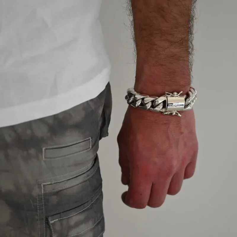 Vorlové Šperky, Stříbrný náramek masivní, ručně dělaný, 15 mm, 21 cm, B208